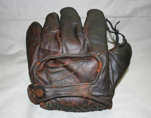 Duster Mails Rawlings Special Back